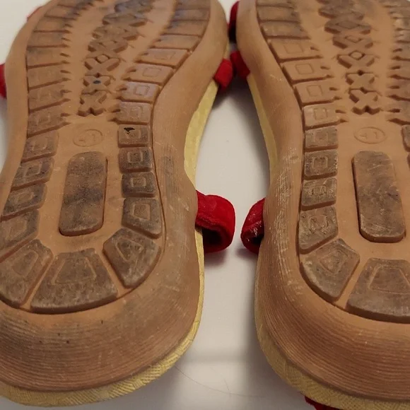 Shoes - Picture 4 of 4